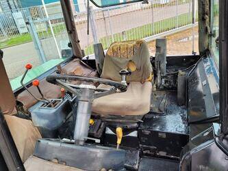 john-deere-3040-1438086-46337723