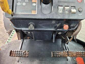 john-deere-3040-1438086-46337726