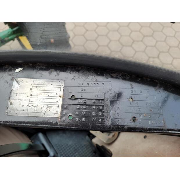 JOHN DEERE 3040-46337733