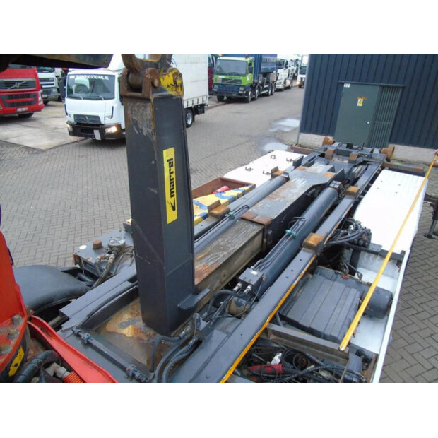 2004 Renault Kerax-46337846