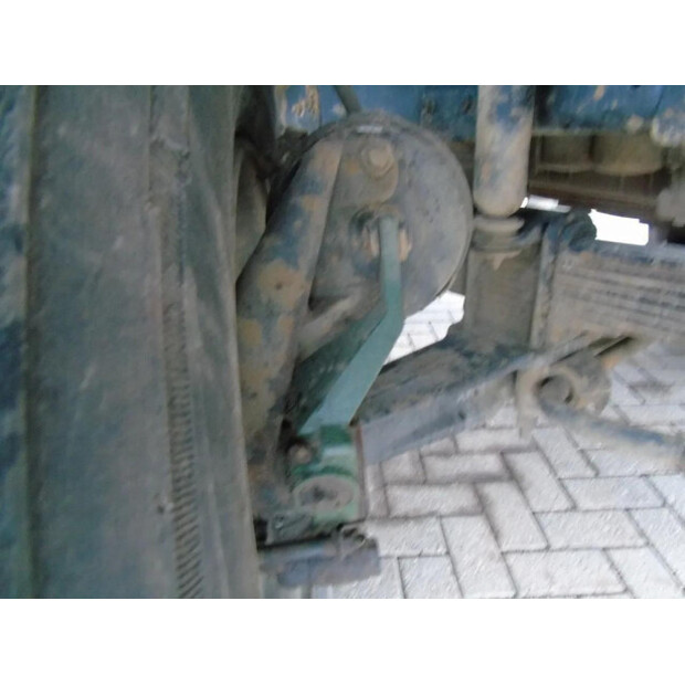 2004 Renault Kerax-46337850