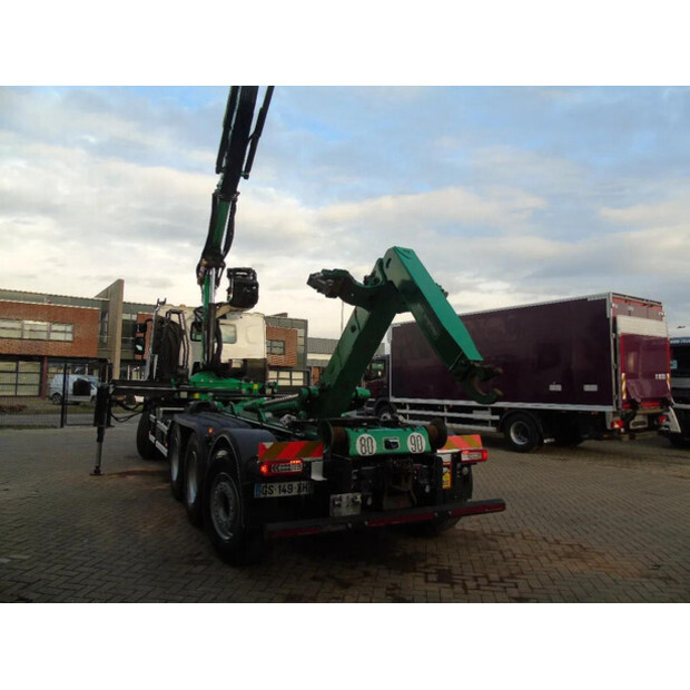 2023 Renault C-46337928