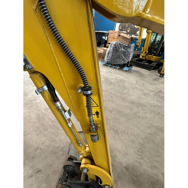 2023 كوماتسو PC 17R-5-46338033