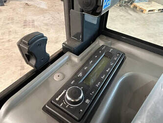 2023-komatsu-pc-17r-5-1438096-46338036