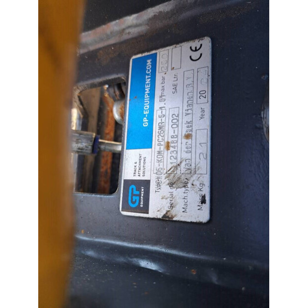 2024 Komatsu PC26MR-5-46338049