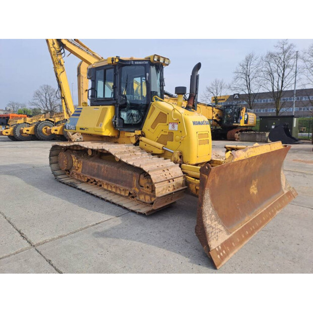 2018 Komatsu D61PXI-24-46338223