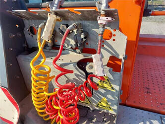 2013-terberg-yt182-1435331-46338421