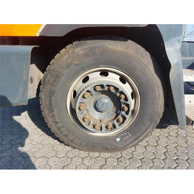 2013 تربيرغ YT182-46338424