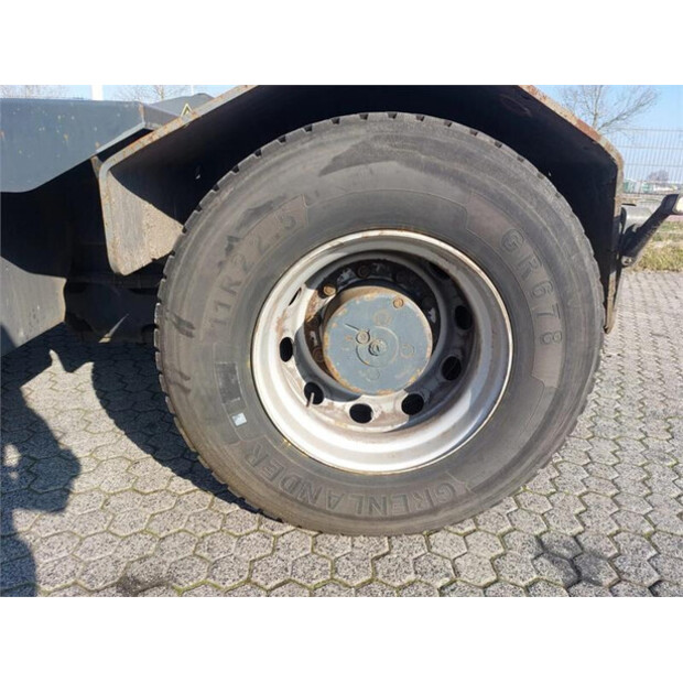 2013 تربيرغ YT182-46338426