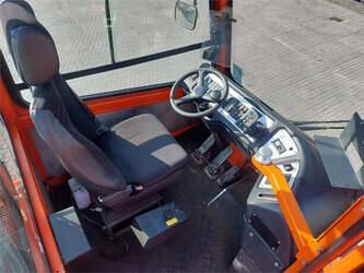 2013-terberg-yt182-1435331-46338427