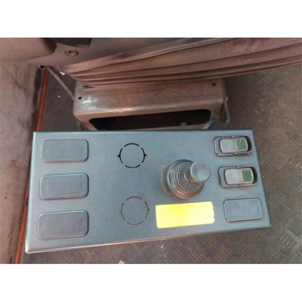 2013 تربيرغ YT182-46338432