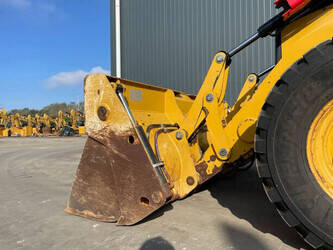 2017-caterpillar-432f2-1438128-46338559