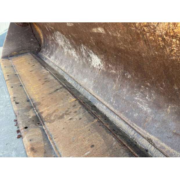 2017 Caterpillar 432F2-46338561