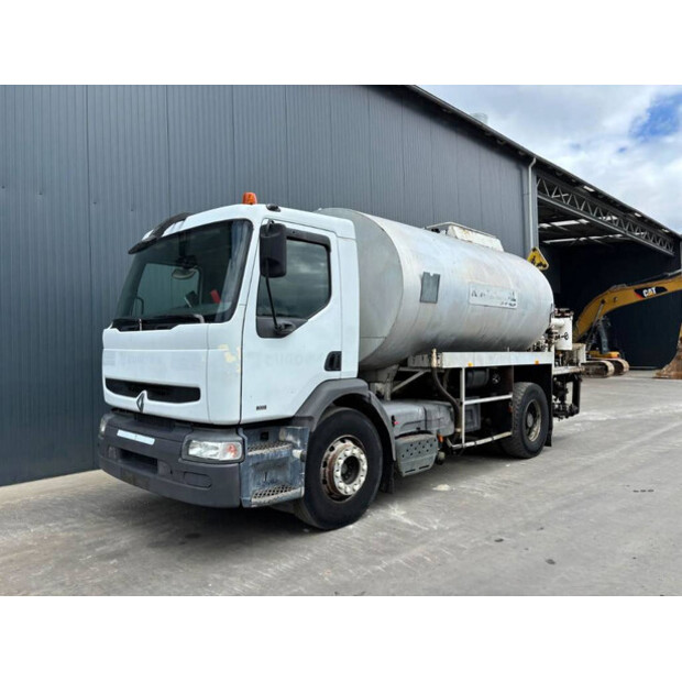 2000 Renault Rincheval-46338610