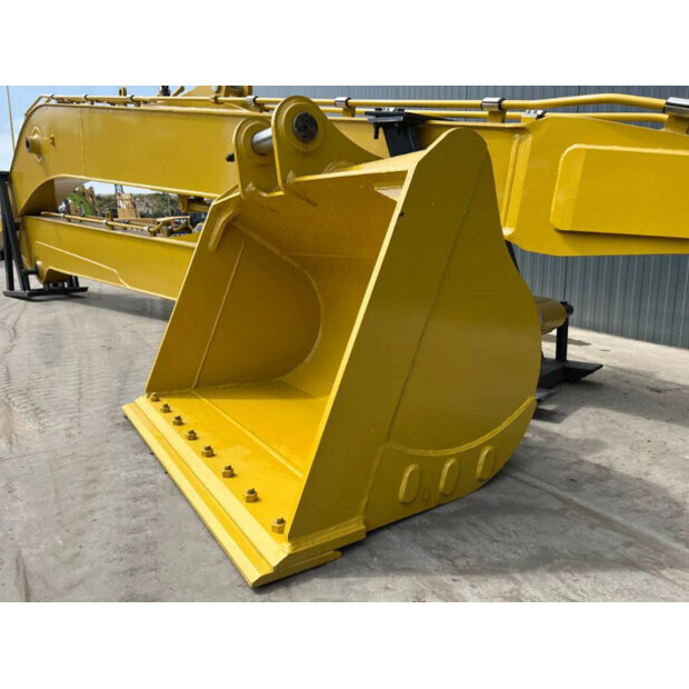 2026 Komatsu PC200-46338919