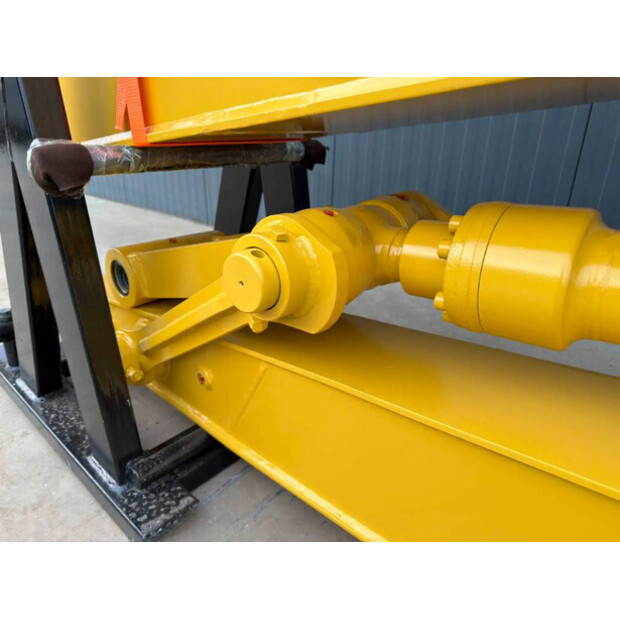 2026 Komatsu PC210-46338974