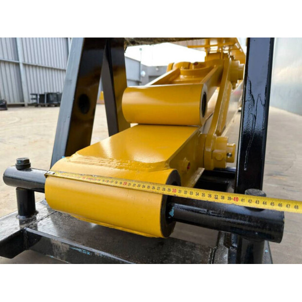 2026 Komatsu PC220-46338993