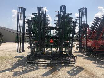 Image for 2019 JOHN DEERE 2330