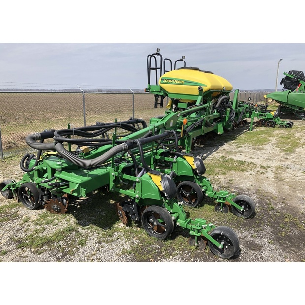 2019 JOHN DEERE DR18-46340555
