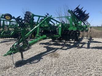 2019-john-deere-2730-cover-image