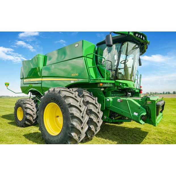 2015 JOHN DEERE S670-46340560