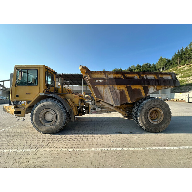 1999 Caterpillar D25D-46340588
