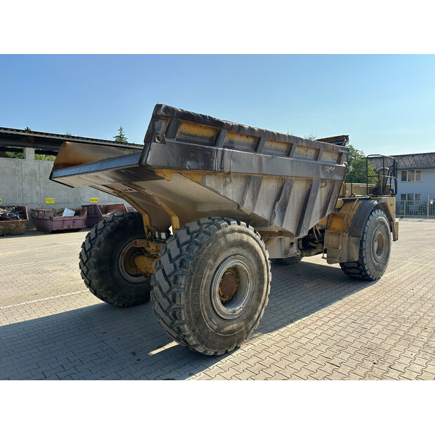 1999 Caterpillar D25D-46340589