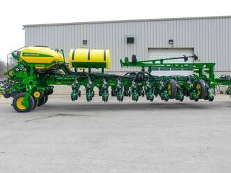 Image de Agricole & Forestier 2020 JOHN DEERE 1775NT