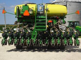 Image de Agricole & Forestier 2019 JOHN DEERE DB60