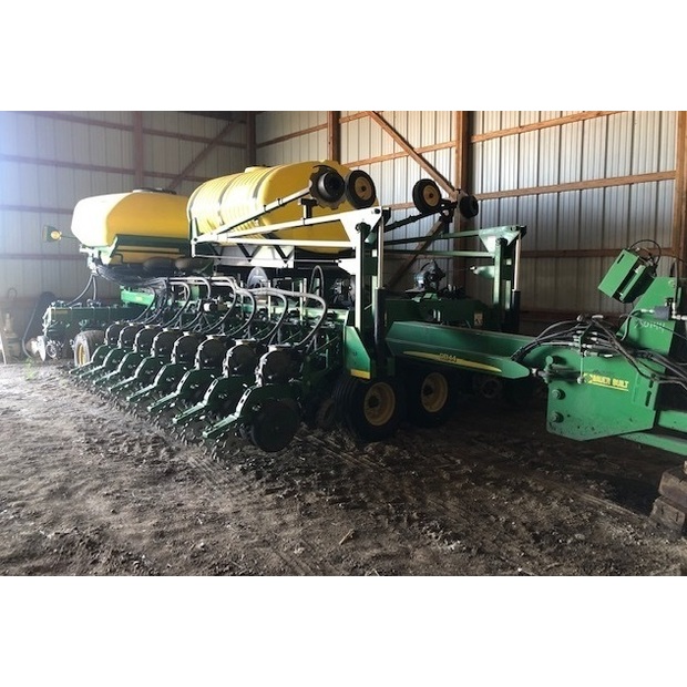 2013 JOHN DEERE DB44-46340666