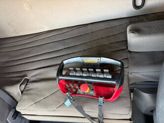 2011-scania-r500-1438416-46340936