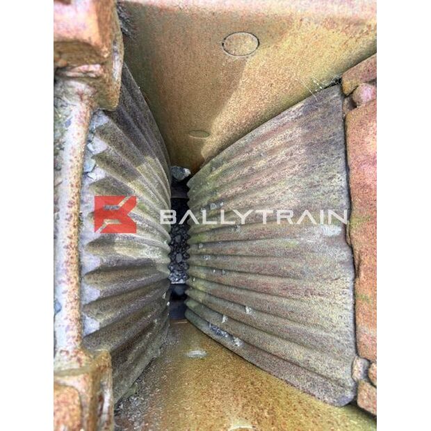 2002 بي إس بي 500 X 300-46346975