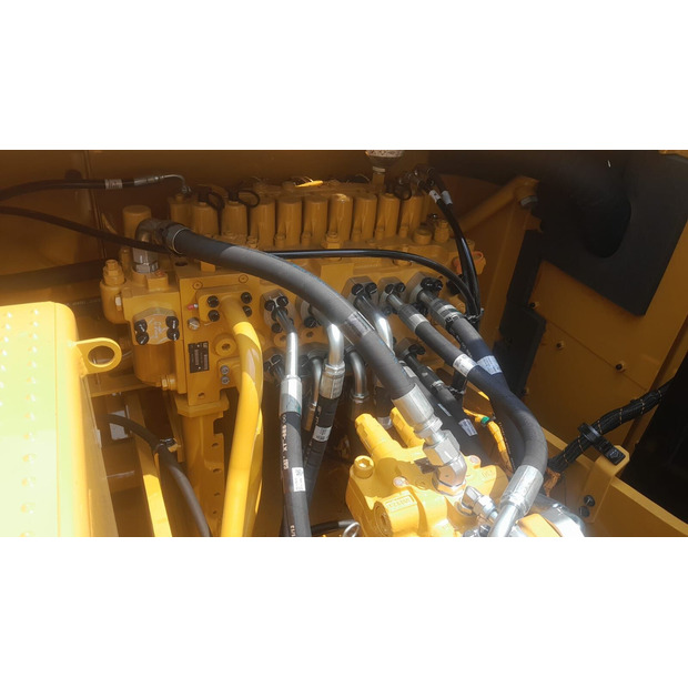 2026 Caterpillar 324-46348382