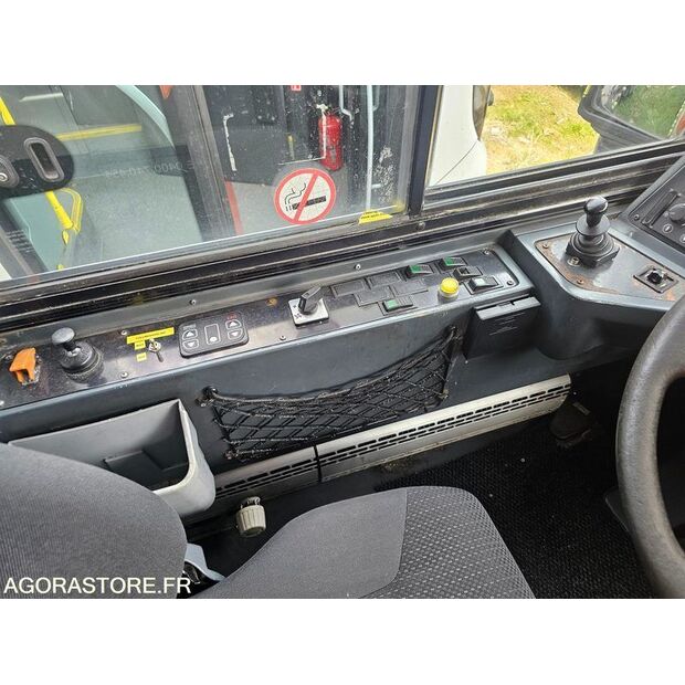 2011 Volvo B7RLE-46353227