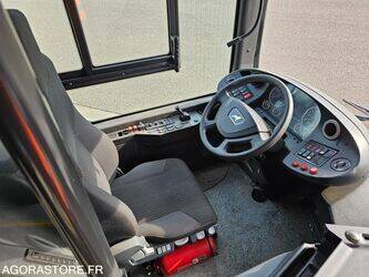 2010-man-lions-city-1438476-46355008