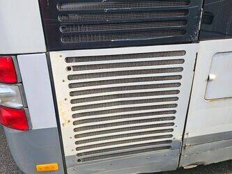 2010-man-lions-city-1438476-46355043