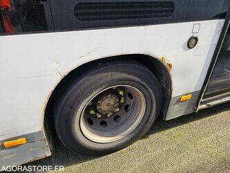 2010-man-lions-city-1438476-46355045