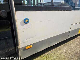 2010-man-lions-city-1438476-46355048