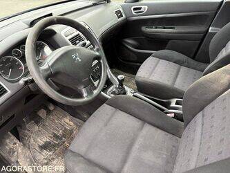 2005-peugeot-307-1438487-46355361
