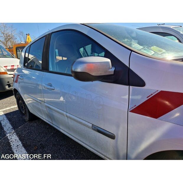 2011 رينو Clio-46355535