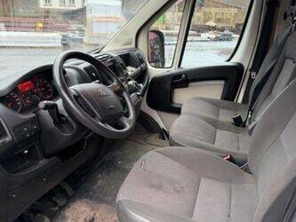 2013-peugeot-boxer-1438499-46355697