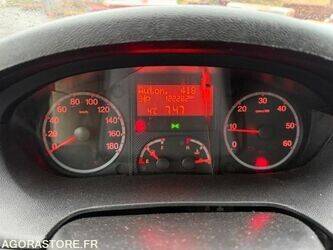 2013-peugeot-boxer-1438499-46355699