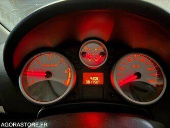 2008-peugeot-207-1438501-46355715