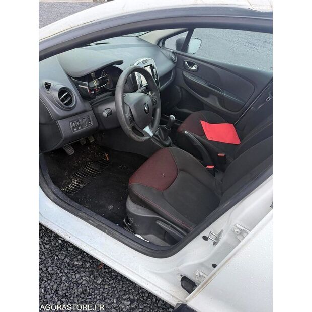 2016 Renault Clio-46355801