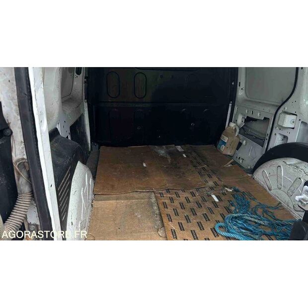 2016 رينو Kangoo-46355823