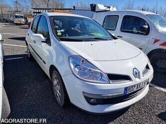 2008-renault-clio-1438508-46355883