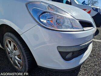 2008-renault-clio-1438508-46355892
