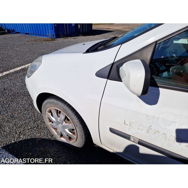 2008 Renault Clio-46355913