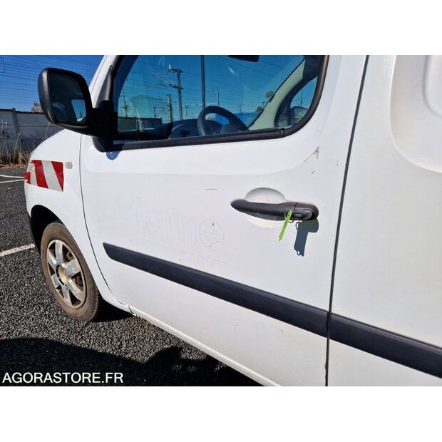 2014 رينو Kangoo-46356016