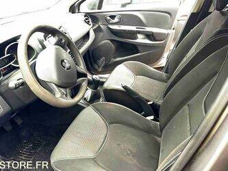 2012-renault-clio-1438515-46356083